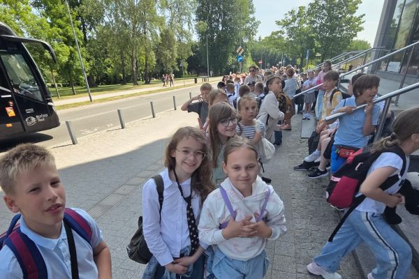 Wycieczka klasy 3a, 3b i 3c do Teatru Muzycznego w Gdyni