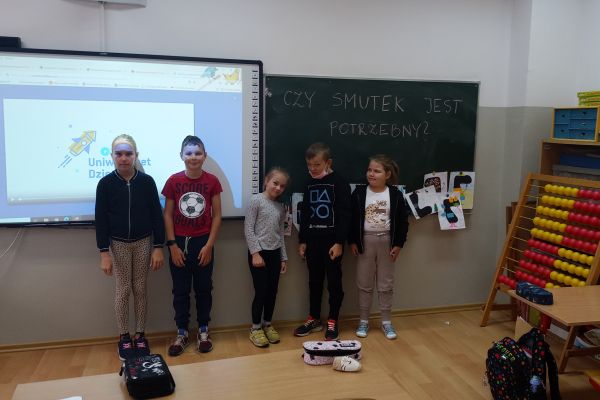 Mistrzowie planowania z 2a i 2c Czy smutek jest nam potrzebny?