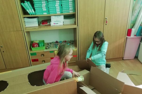 Kosmiczny projekt w 1b