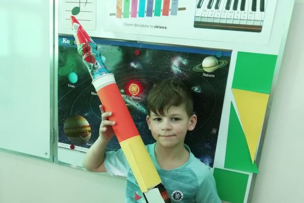 Kosmiczny projekt w 1b