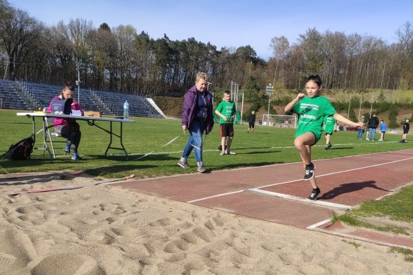czwartki-la-0593753E9F7-DC6E-5136-64ED-15226AD4458A.jpg