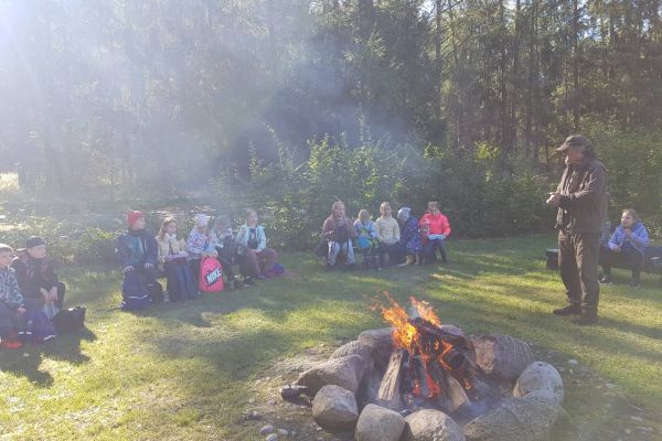 Wycieczka 3a i 3c do lasu