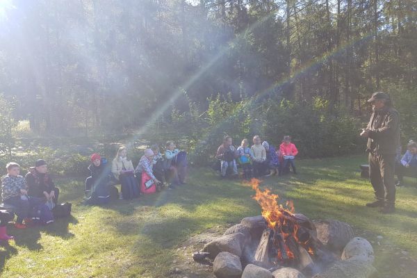 Wycieczka 3a i 3c do lasu