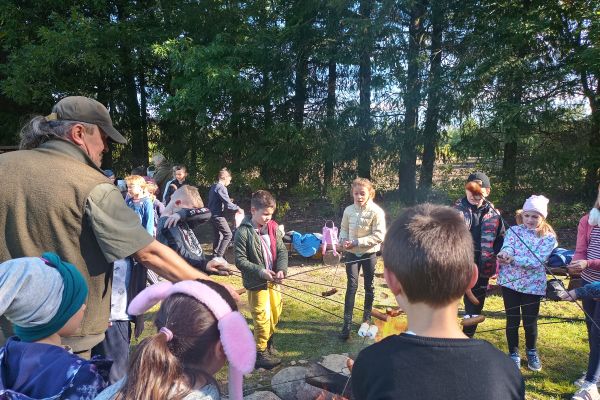 Wycieczka 3a i 3c do lasu