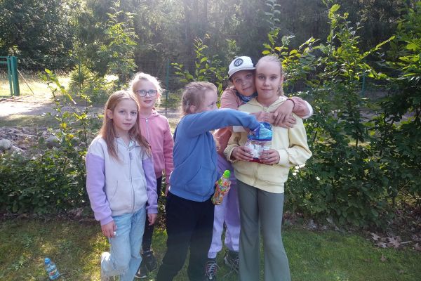 Wycieczka 3a i 3c do lasu