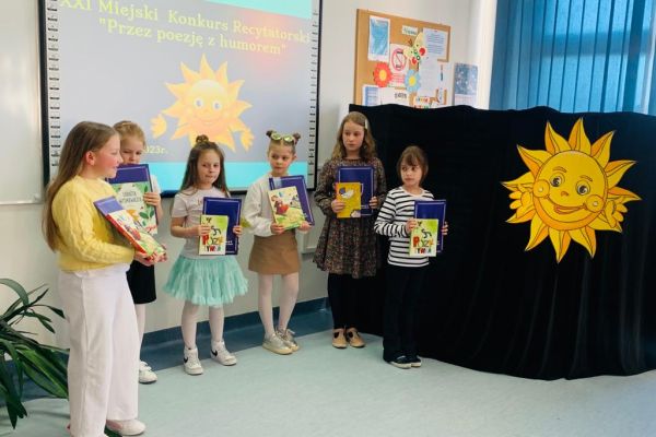 XXI Miejski Konkurs Recytatorski Przez poezję z humorem