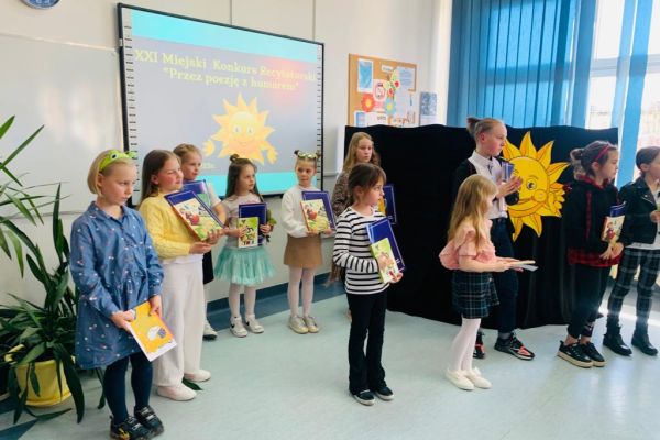 XXI Miejski Konkurs Recytatorski Przez poezję z humorem