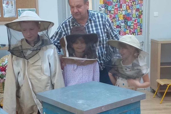 Warsztaty pszczelarskie