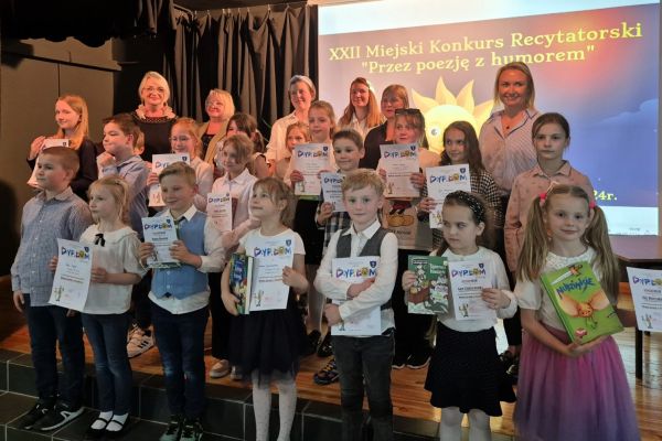 XXII Miejski  Konkurs Recytatorski Przez poezję z humorem
