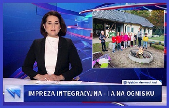 obrazek przedstawia screen z wiadowmości telewizyjnych i wstawionym zdjęciem klasy 1a